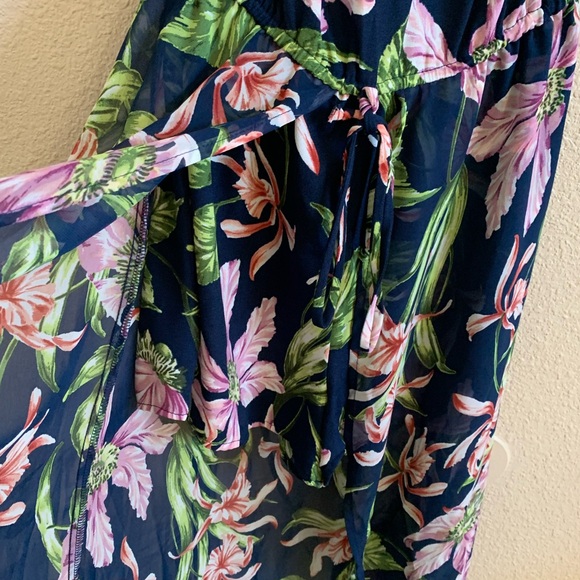 Off The Shoulder Floral Shorts/Dress 🌴 - Picture 5 of 8